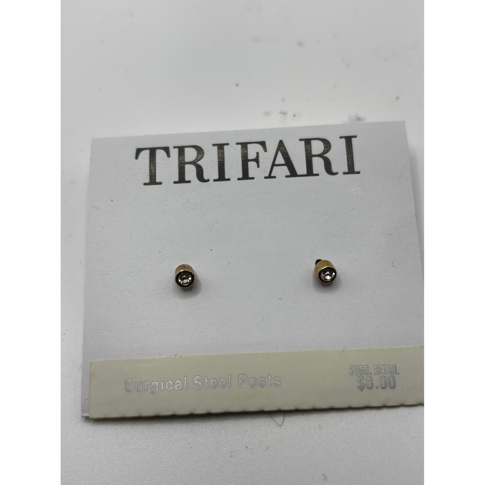Trifari Stud Earrings Womens OS Gold Tone Bezel Rhinestone Surgical‎ Steel Posts